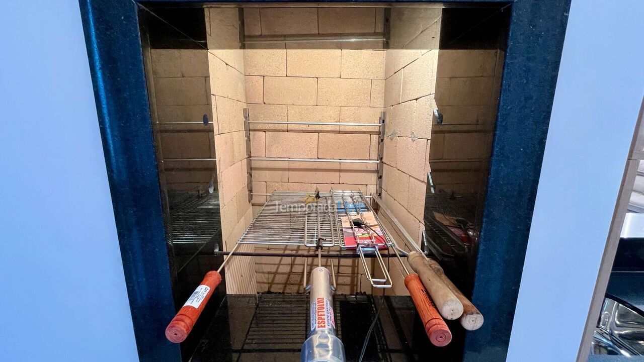 Apartamento para aluguel de temporada em Porto Belo (Perequê)