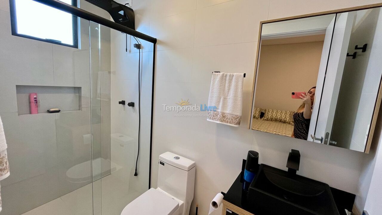 Apartamento para aluguel de temporada em Porto Belo (Perequê)