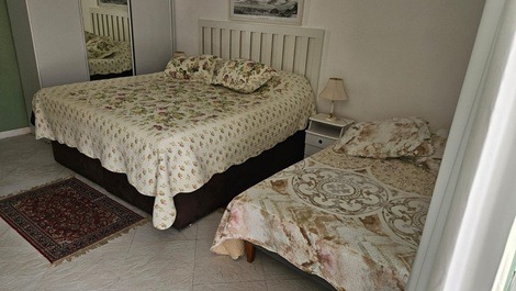 MEJOR CURSO DE COPACABANA 3 HABITACIONES CON GARAJE PARA 8 PERSONAS