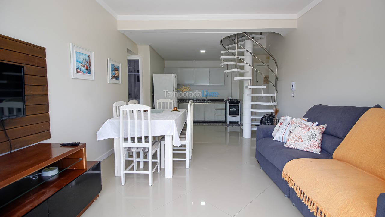 Apartamento para aluguel de temporada em Bombinhas (Praia de Quatro Ilhas)