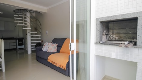 Apartamento com 2 suítes e linda vista para a Praia de Quatro Ilhas