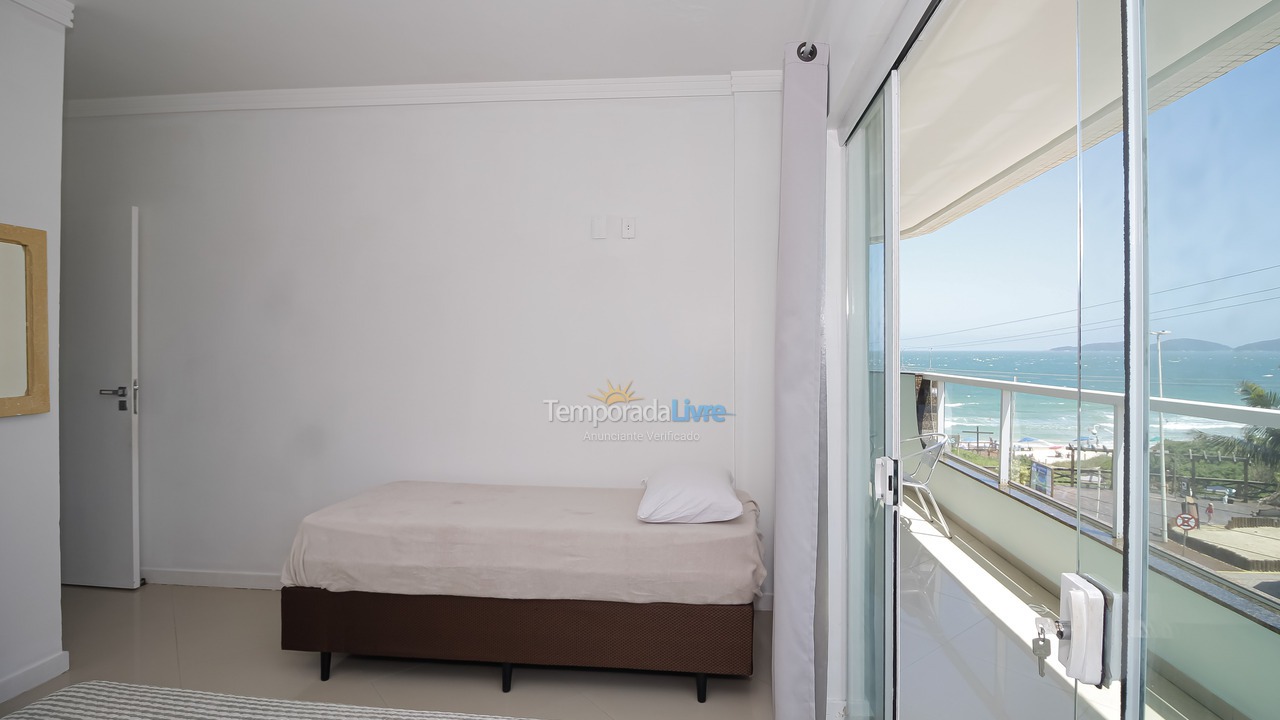 Apartamento para aluguel de temporada em Bombinhas (Praia de Quatro Ilhas)