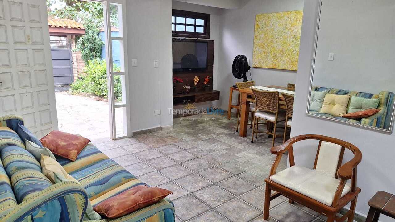 House for vacation rental in Caraguatatuba (Martin de Sá)