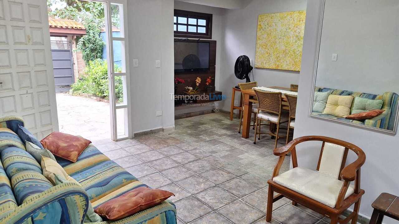 House for vacation rental in Caraguatatuba (Martin de Sá)