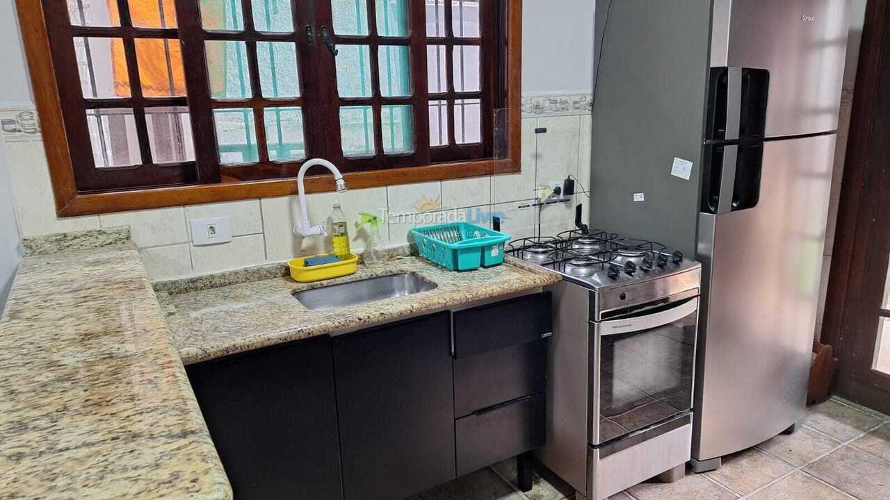 House for vacation rental in Caraguatatuba (Martin de Sá)