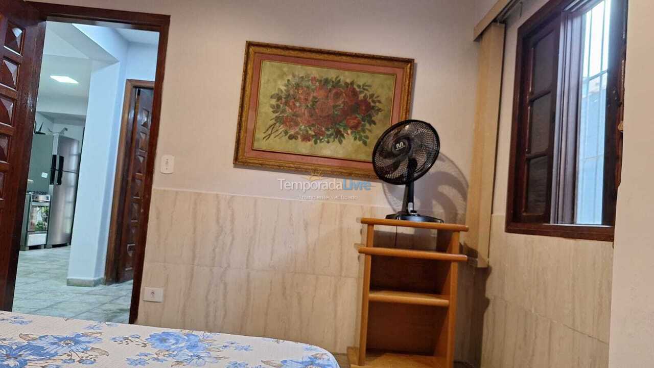 House for vacation rental in Caraguatatuba (Martin de Sá)