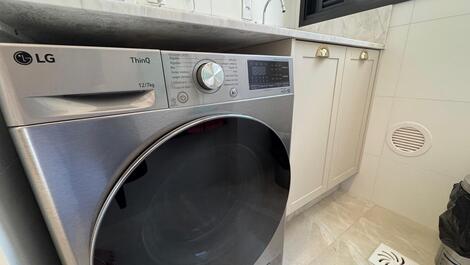 Excellent new apartment 100 meters from the beach with waves in Canto Grande.