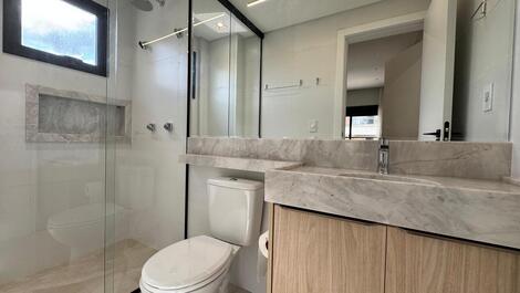 Excellent new apartment 100 meters from the beach with waves in Canto Grande.