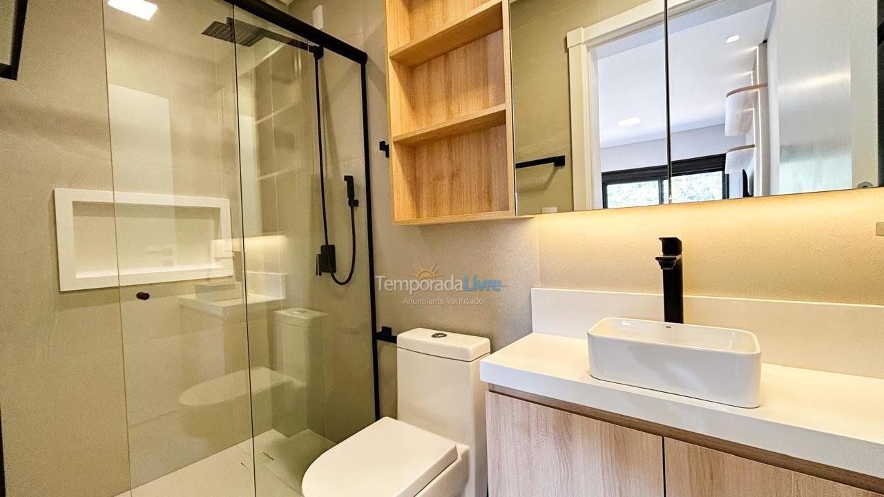 Apartment for vacation rental in Bombinhas (Canto Grande)