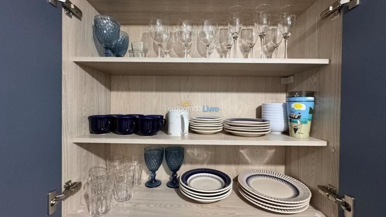 Apartamento para aluguel de temporada em Santos (Aparecida)