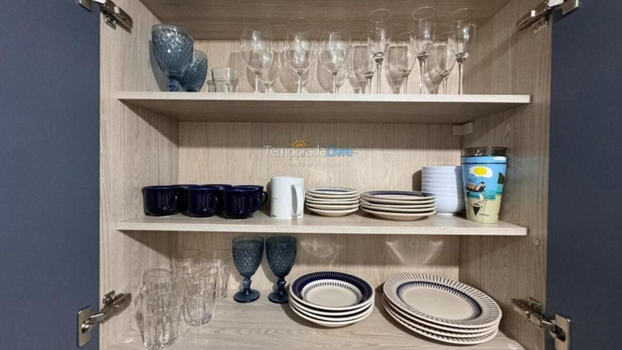 Apartamento para aluguel de temporada em Santos (Aparecida)