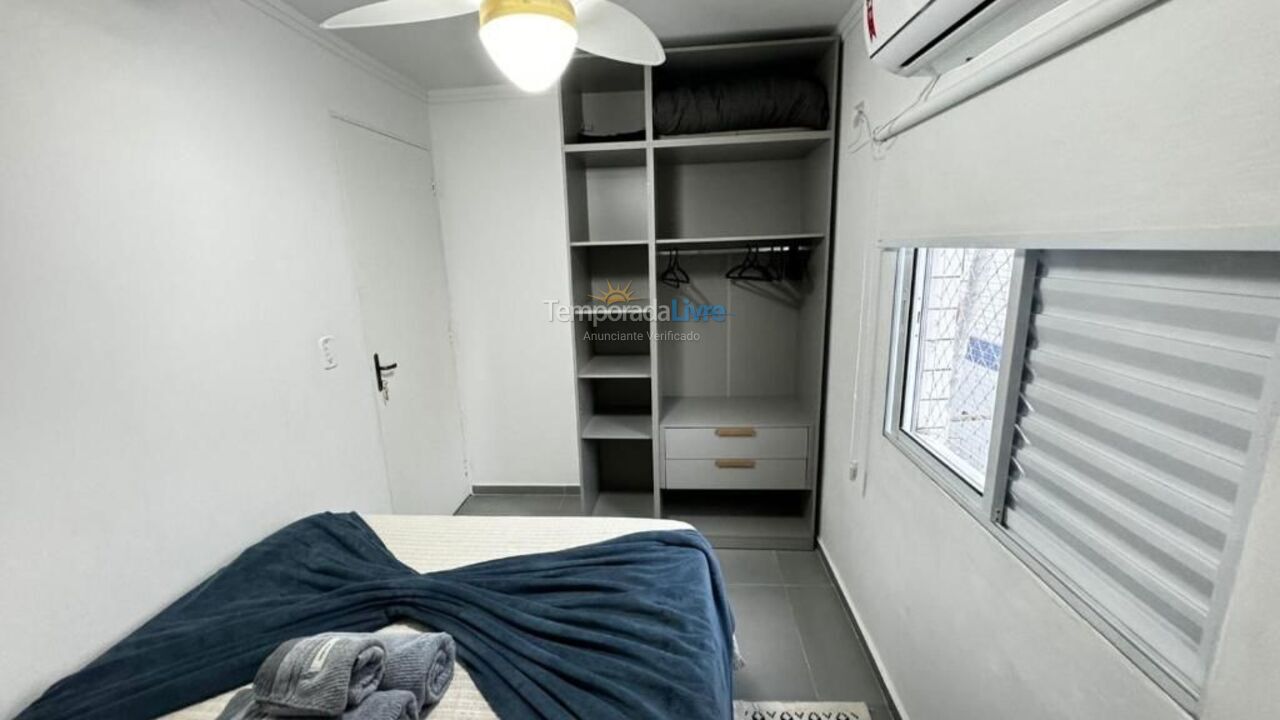 Apartamento para aluguel de temporada em Santos (Aparecida)