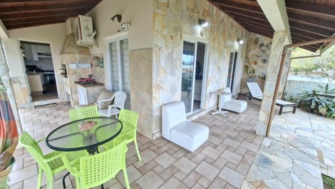 ¡Casa frente al mar en Jurerê!