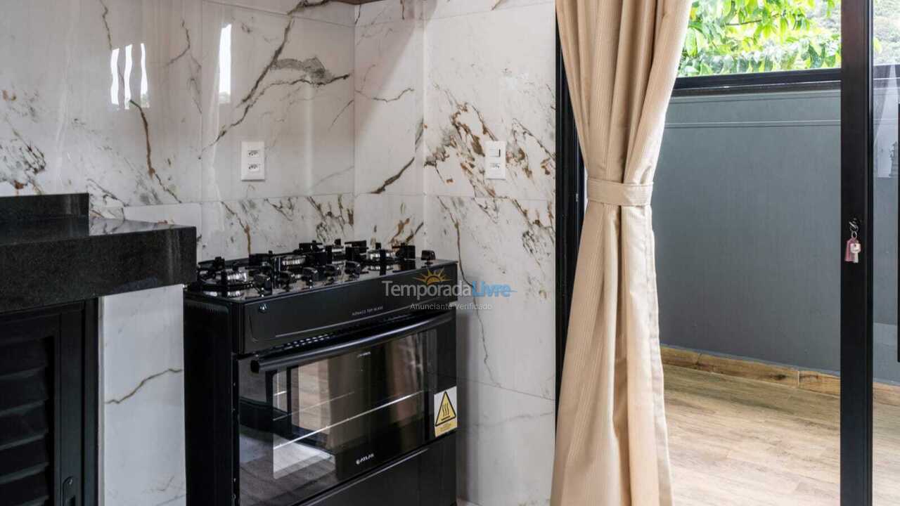 Casa para alquiler de vacaciones em Bombinhas (Praia de Zimbros)