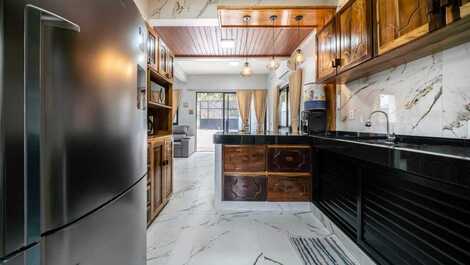 Hermosa casa en la Costa del Enebro