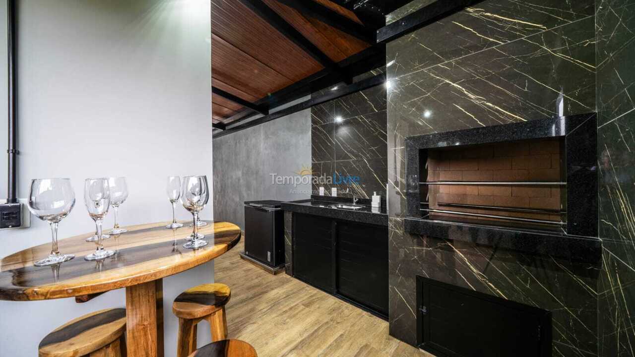 Casa para alquiler de vacaciones em Bombinhas (Praia de Zimbros)