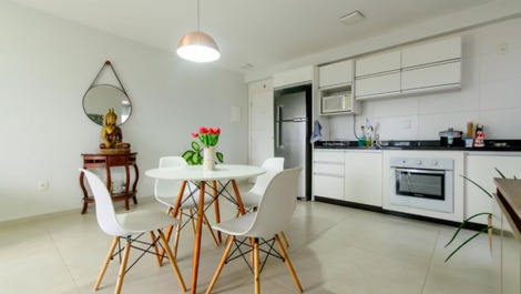 Apartment in Jurerê Tradicional, 500 meters from the beach.