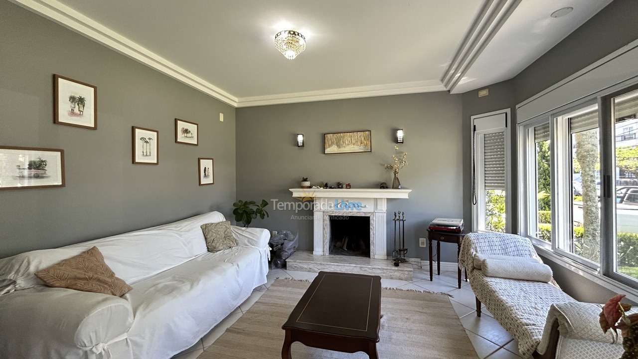 Casa para alquiler de vacaciones em Florianopolis (Jurerê)