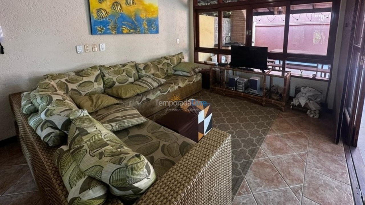 Casa para aluguel de temporada em São Sebastião (Camburi)