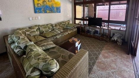 Excelente casa de condomínio disponível para locação!