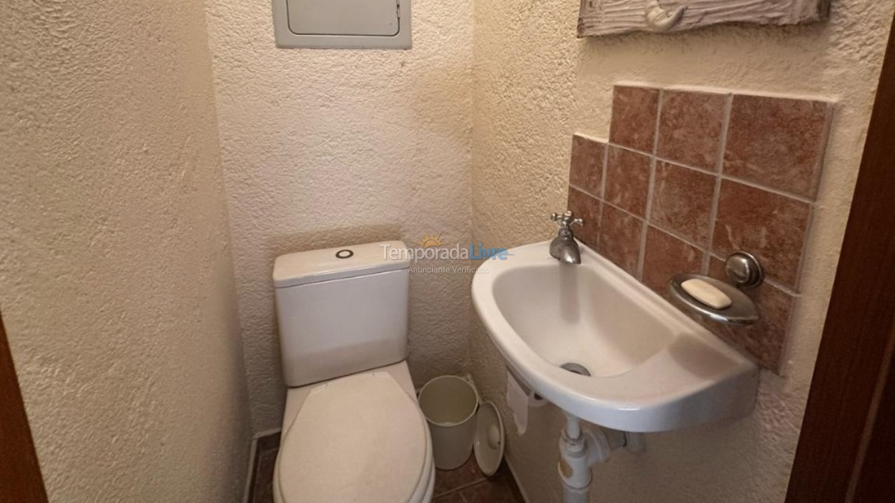 Casa para aluguel de temporada em São Sebastião (Camburi)