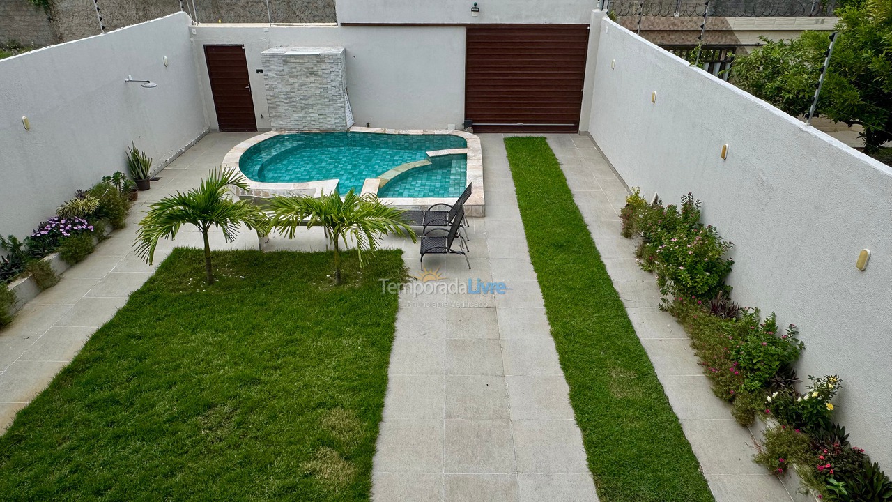 Casa para aluguel de temporada em Aracaju (Atalaia)