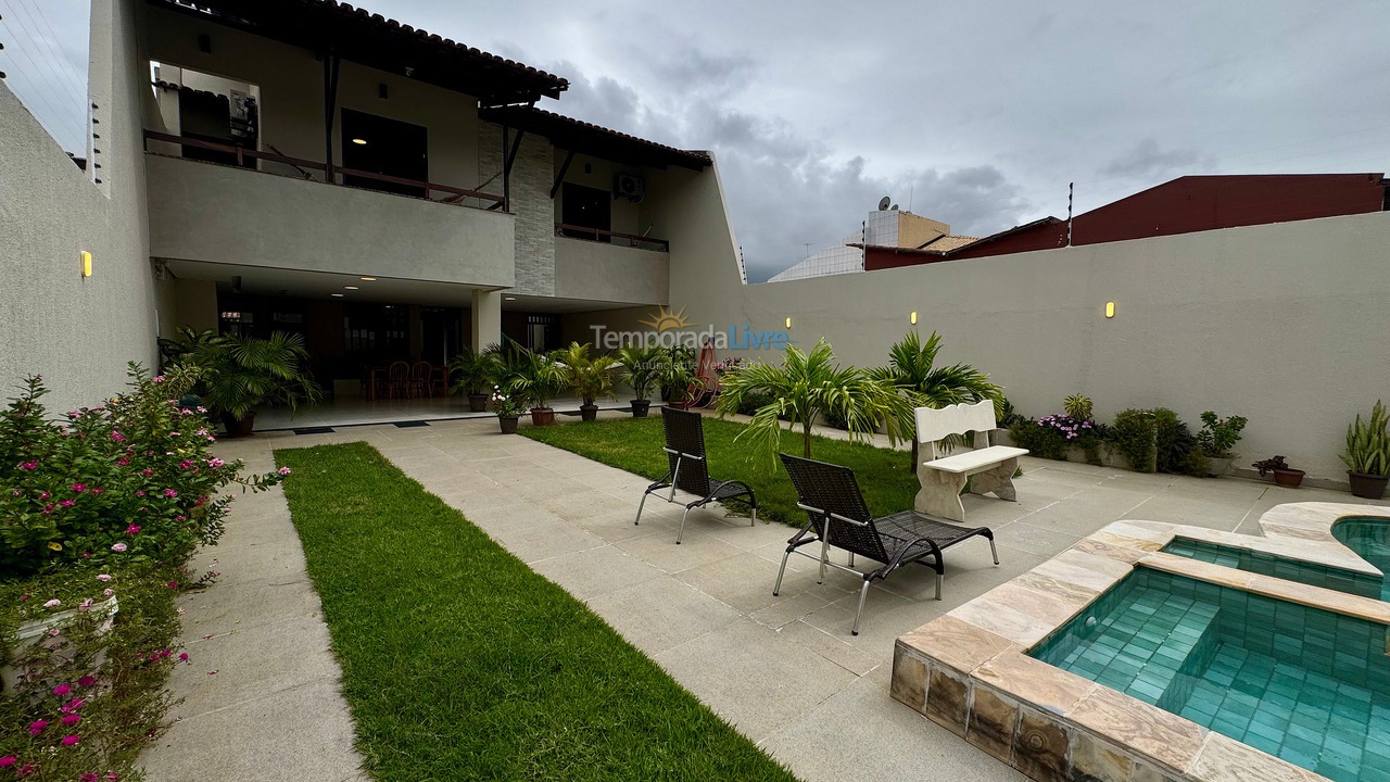 Casa para aluguel de temporada em Aracaju (Atalaia)