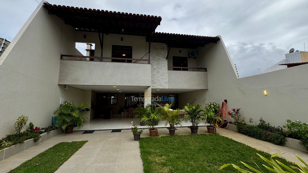 Casa para aluguel de temporada em Aracaju (Atalaia)