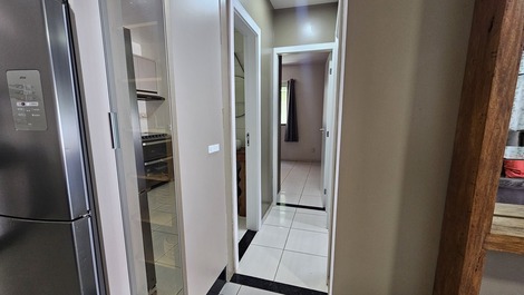 Casa Familiar com Piscina em Zimbros