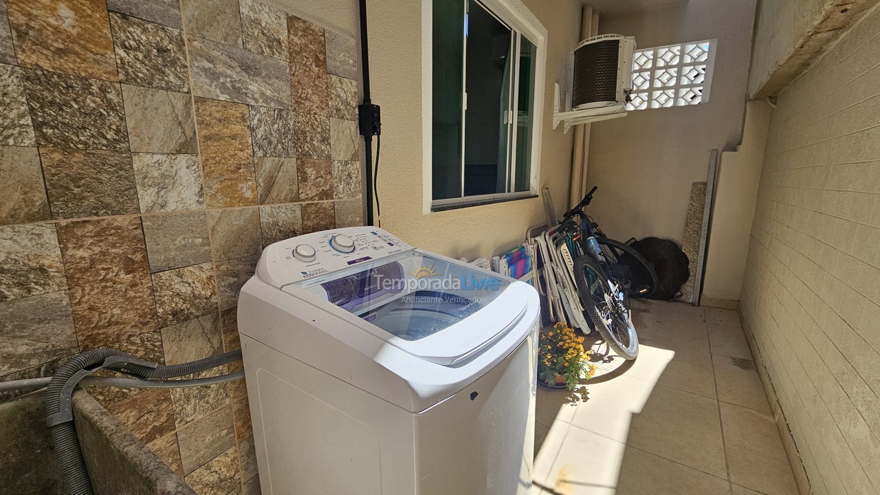 Casa para aluguel de temporada em Bombinhas (Praia de Zimbros)