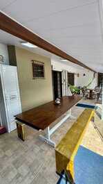 Cedar House with Pool