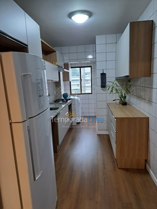 Apartamento para aluguel de temporada em Itapema (Meia Praia)