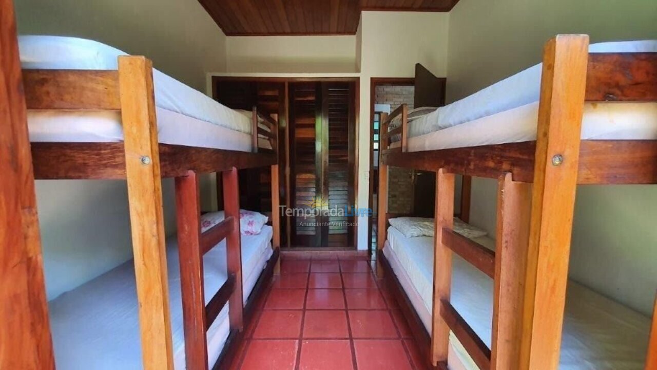 Casa para aluguel de temporada em Ubatuba (Itamambuca)