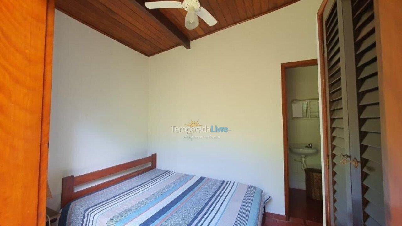 Casa para aluguel de temporada em Ubatuba (Itamambuca)