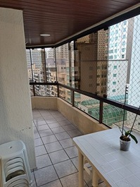 EXCELENTE APARTAMENTO 3 QUARTOS SENDO 1 SUÍTE ZONA II