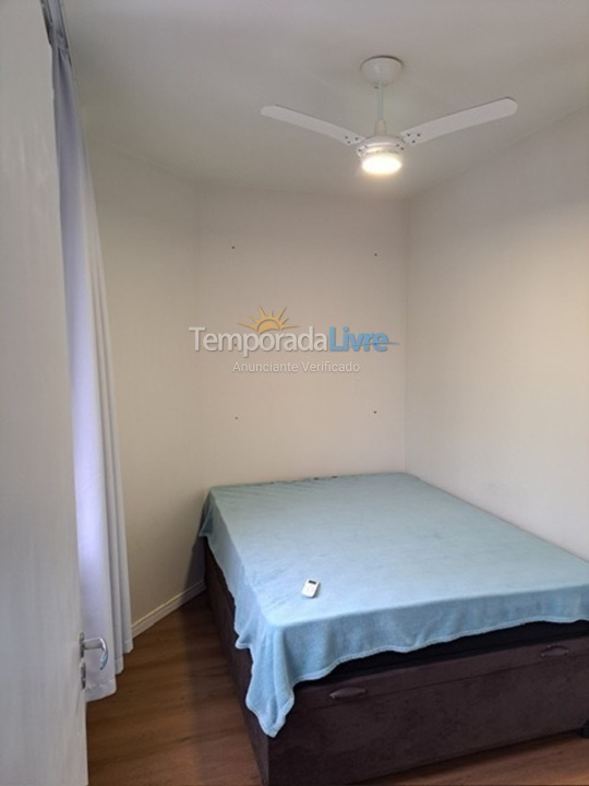 Apartamento para aluguel de temporada em Itapema (Meia Praia)