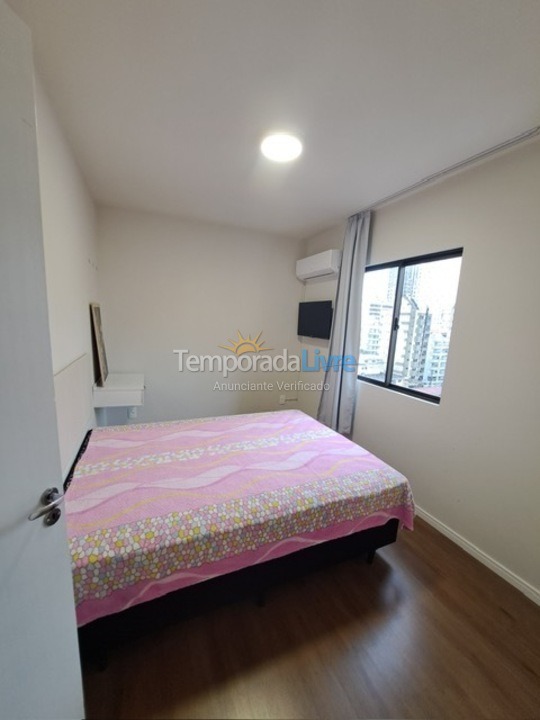Apartamento para aluguel de temporada em Itapema (Meia Praia)