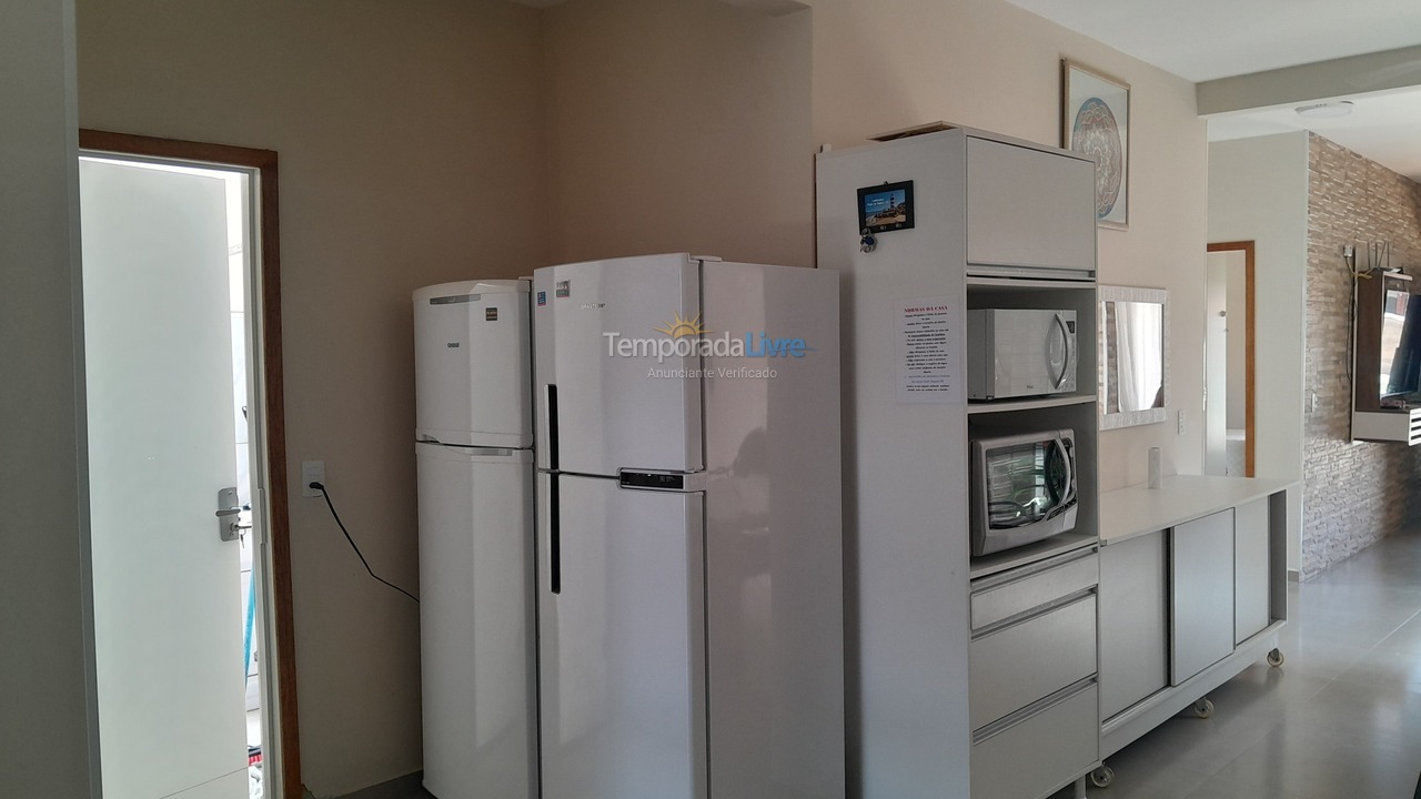 Casa para aluguel de temporada em Itapoá (Barra do Saí)