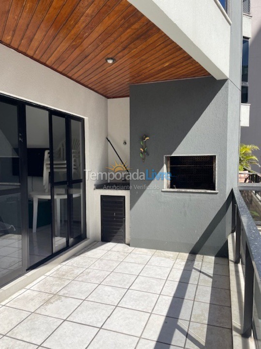 Apartamento para aluguel de temporada em Itapema (Meia Praia)