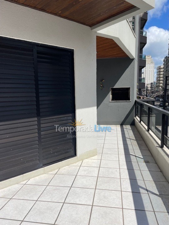 Apartamento para aluguel de temporada em Itapema (Meia Praia)