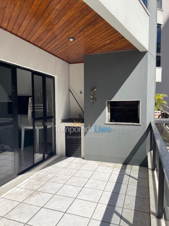 Apartamento para aluguel de temporada em Itapema (Meia Praia)