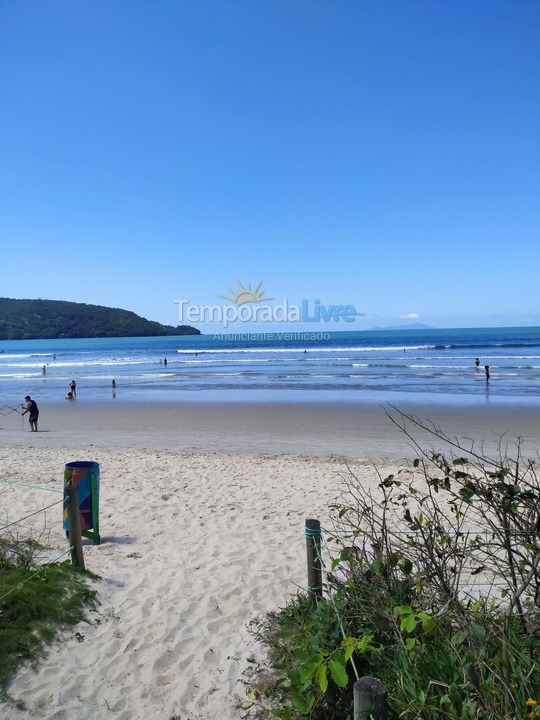 Casa para aluguel de temporada em Ubatuba (Lagoinha)