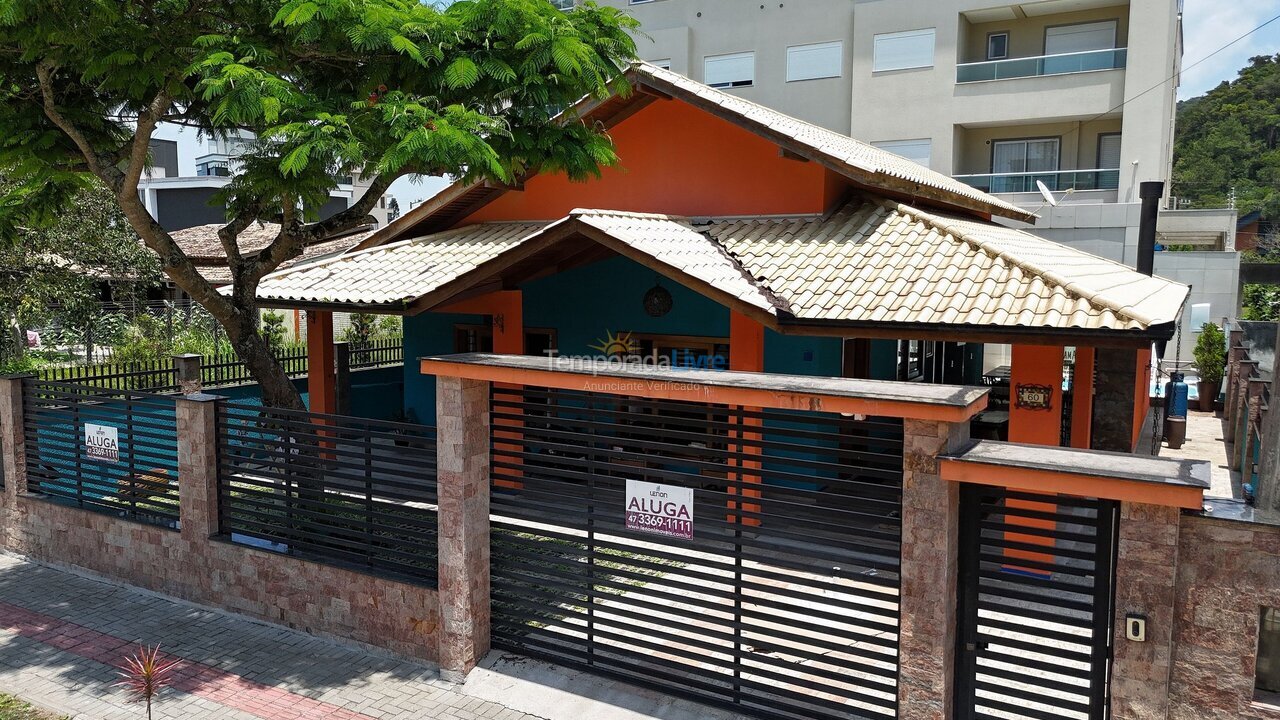 Casa para alquiler de vacaciones em Bombinhas (Mariscal)