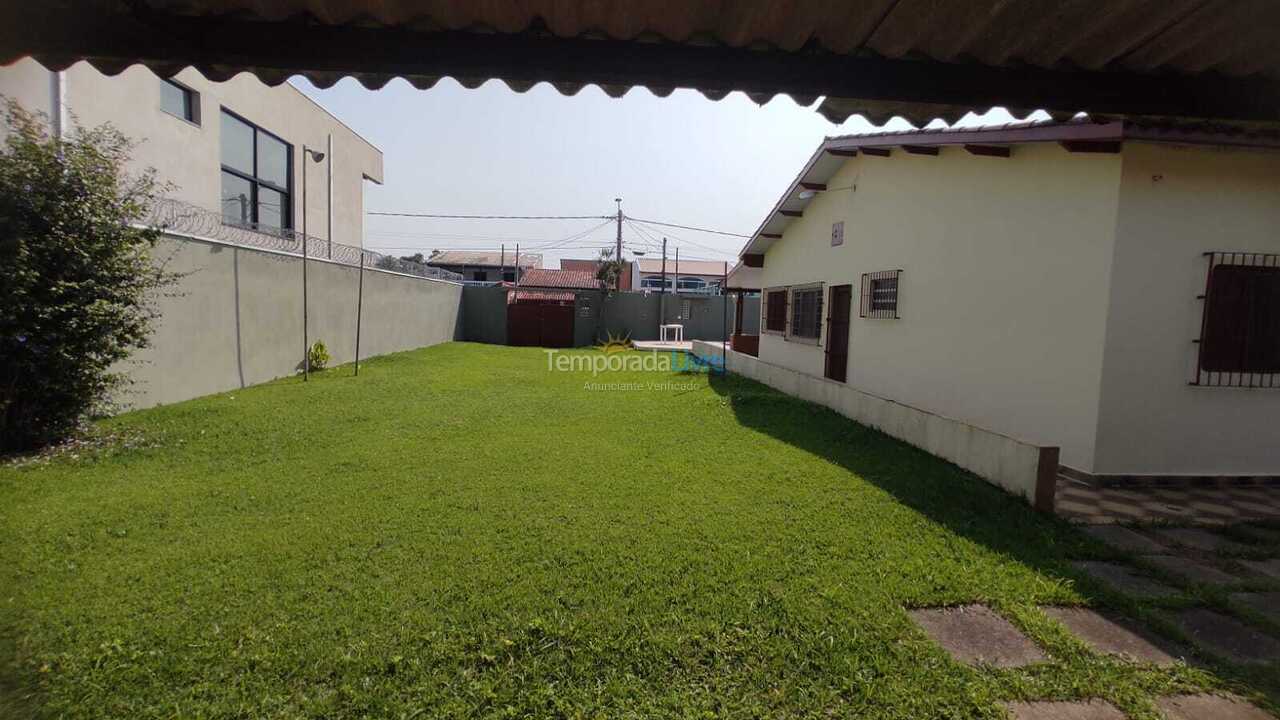 Casa para aluguel de temporada em Caraguatatuba (Porto Novo)