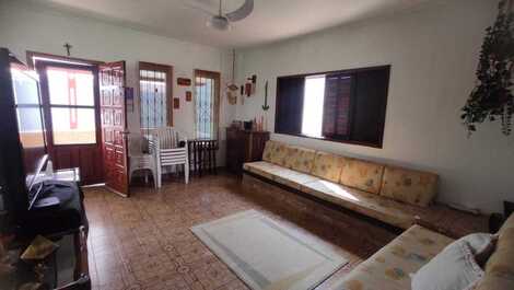 Casa no Litoral SP e espaço pra festas!