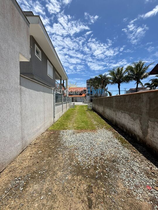 Casa para aluguel de temporada em São Francisco do Sul (Enseada)