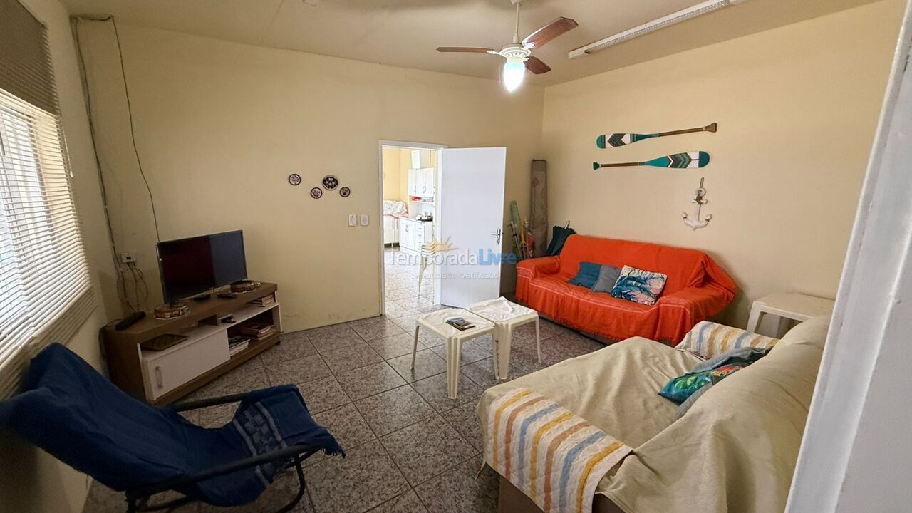 Casa para aluguel de temporada em São Francisco do Sul (Enseada)