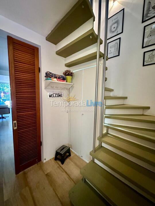 Casa para aluguel de temporada em Florianópolis (Jurere Tradicional)