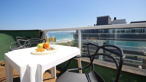 Apartment with beautiful views of Quatro Ilhas Beach - Bombinhas