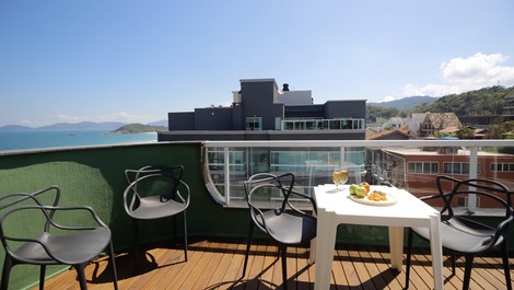 Apartment with beautiful views of Quatro Ilhas Beach - Bombinhas